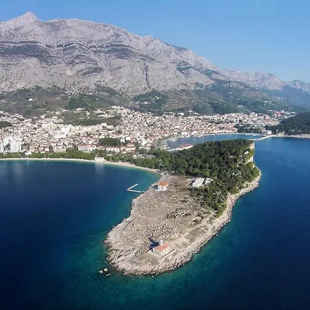 With A Parking Space - 13028 * Makarska