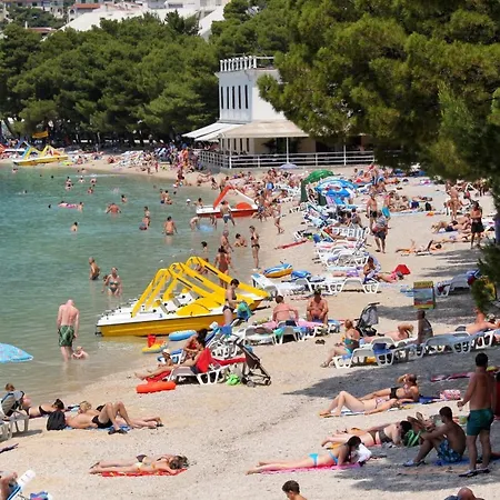 With A Parking Space - 13028 Makarska