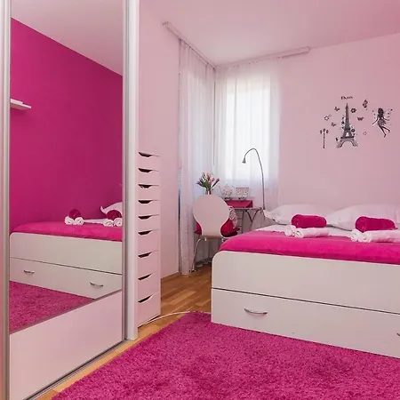 דירה With A Parking Space - 13028 *