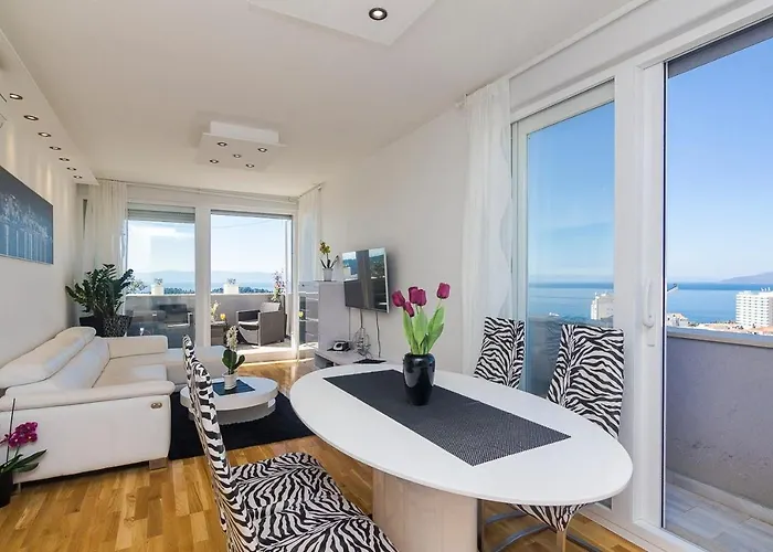 With A Parking Space - 13028 * Makarska