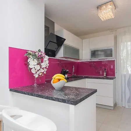 Apartment With A Parking Space - 13028 Makarska